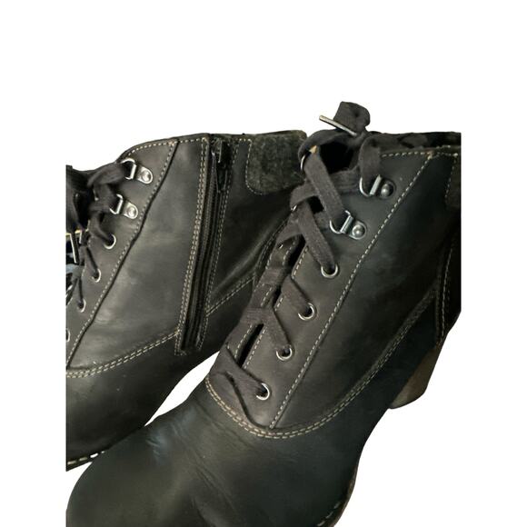 Clark’s Artisan Collection Carleta Crane Lace Up Leather Heeled Bootie size 11 - Picture 16 of 16